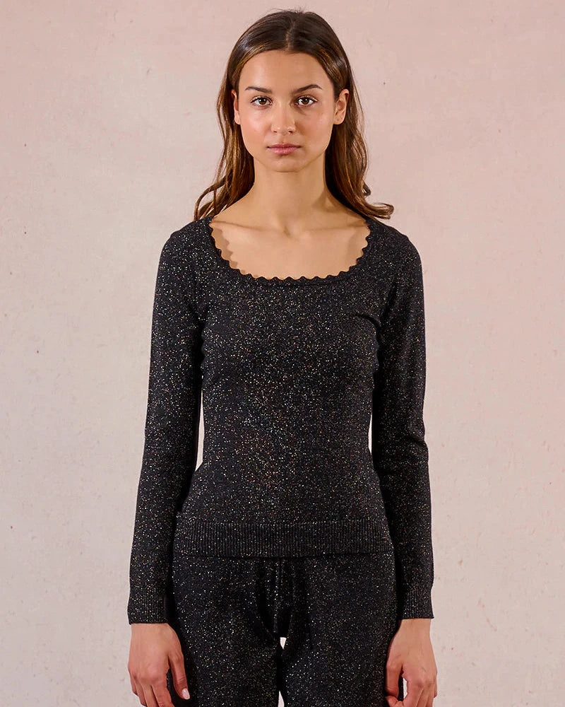 Jadyn Shimmer Detail Top