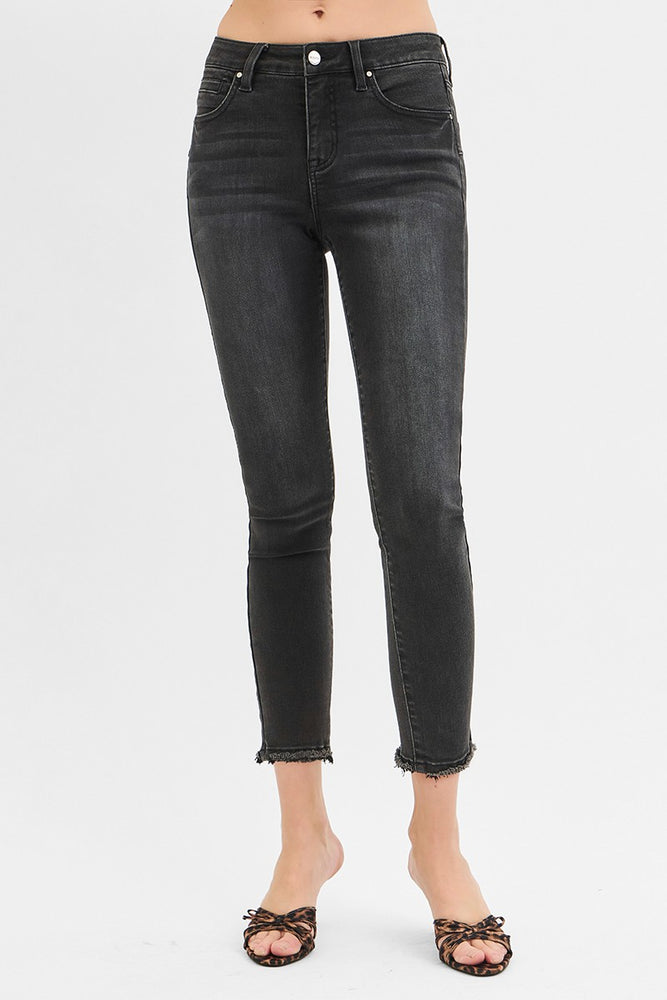 Risen- Mid Rise Crop Skinny- Black