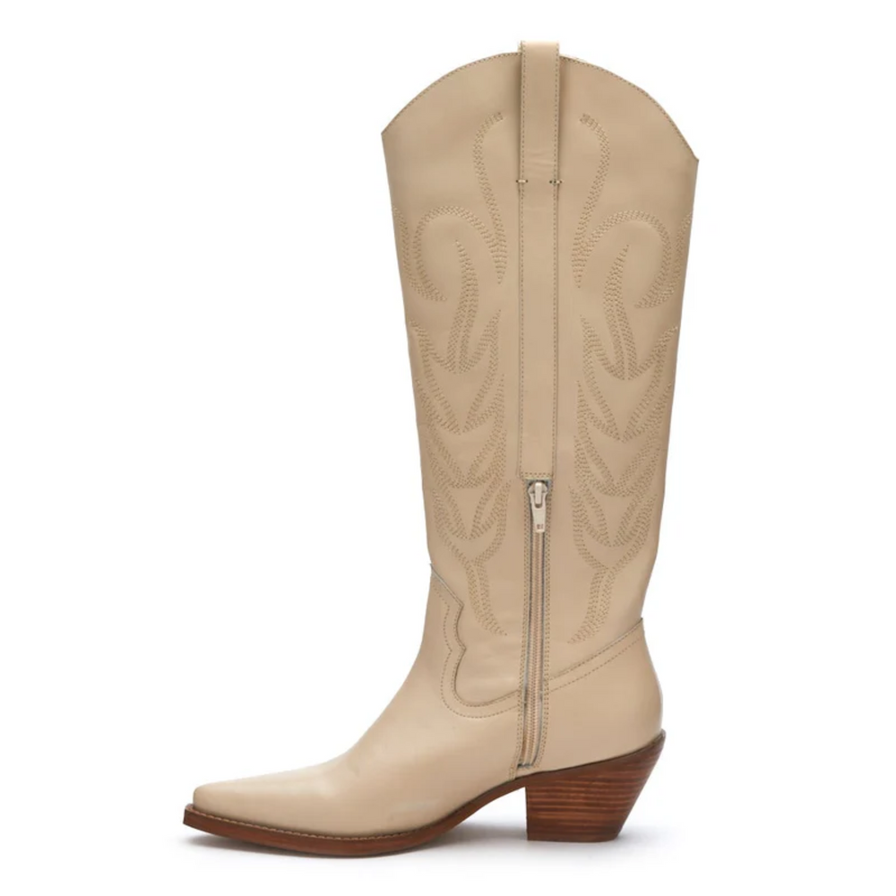 
                      
                        Wild West Cowgirl Boots
                      
                    