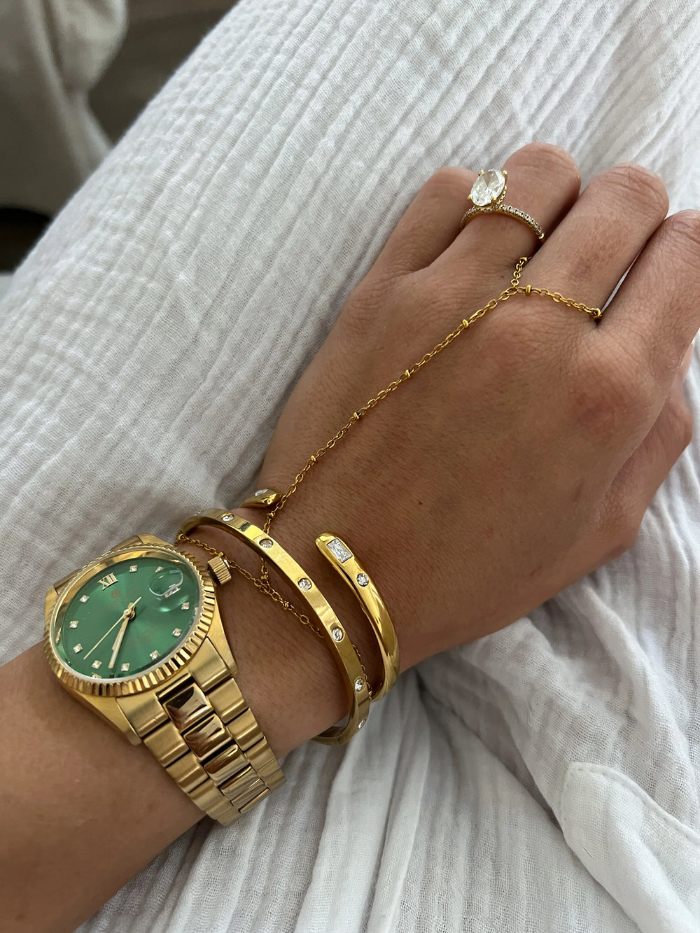 Luna Gold Hand Chain