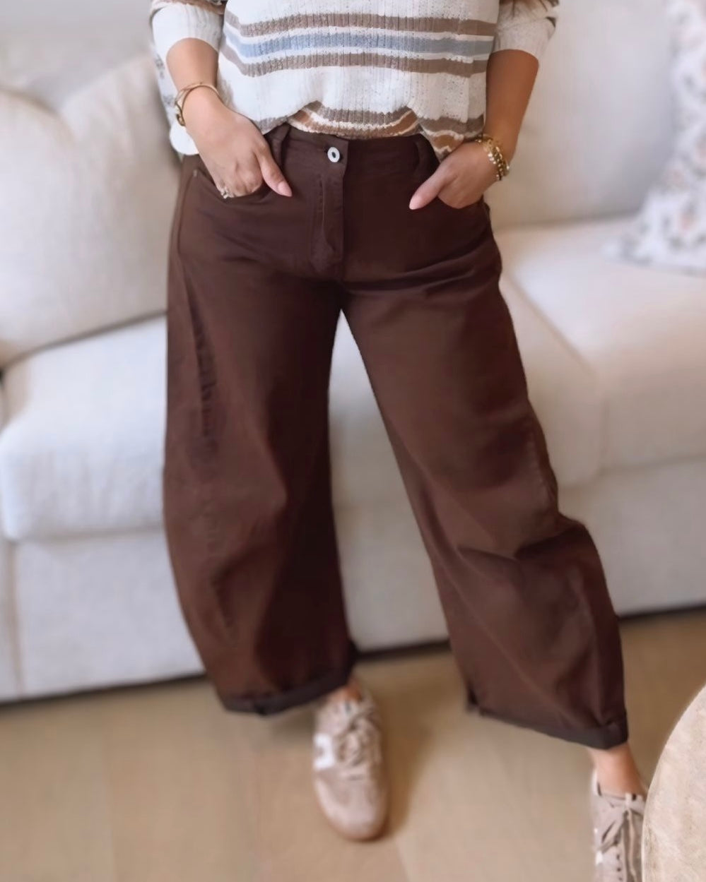 Wide Leg Cuffed Hem Barrel Jean- Brown