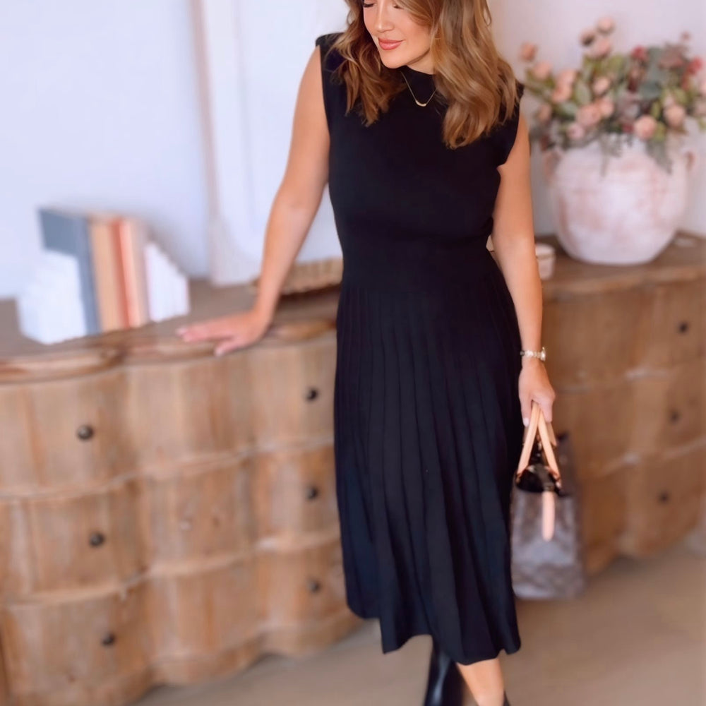 Elizabeth Sleeveless Knit Maxi Dress