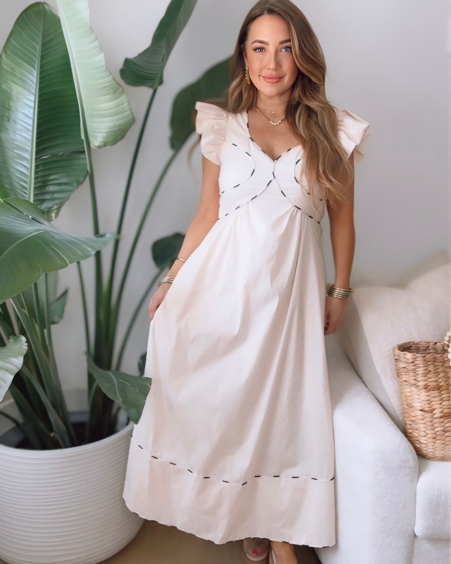 Picture Perfect Contrast Piping Midi Dress