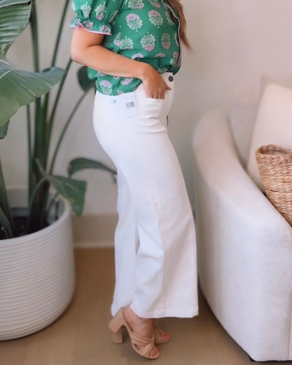 KUT- Meg Front Seam High Rise Wide Leg Jeans