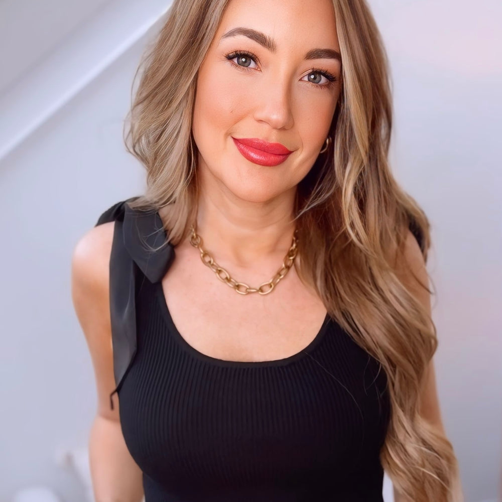 
                      
                        Everyone's Favorite Chunky Chain Necklace
                      
                    