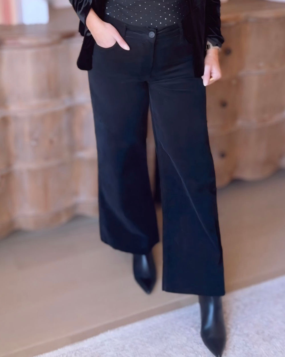 KUT- Meg Corduroy High Rise Wide Leg