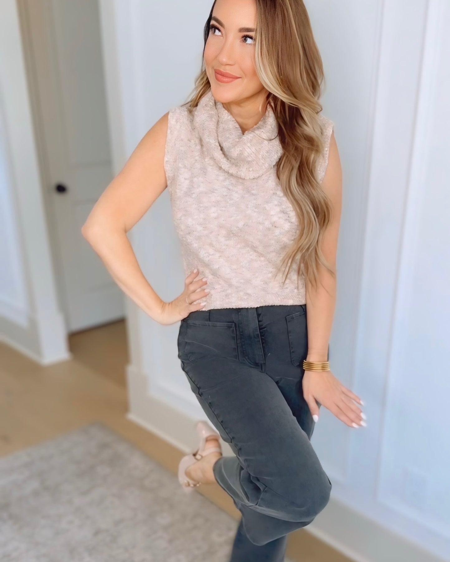Nellie Two Tone Textured Sweater Vest