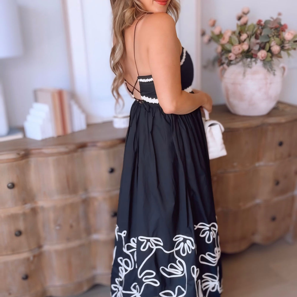 Victoria Detailed Maxi Dress
