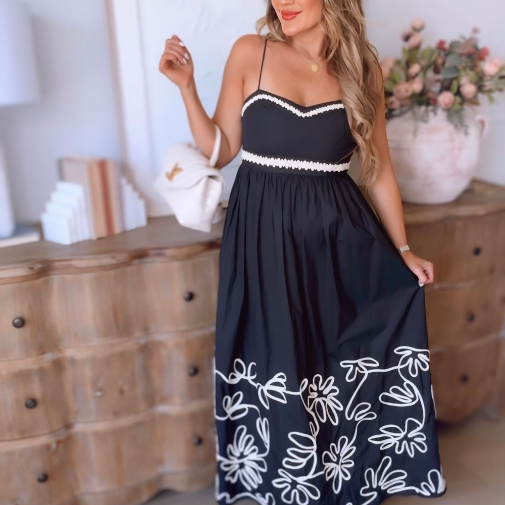 Victoria Detailed Maxi Dress