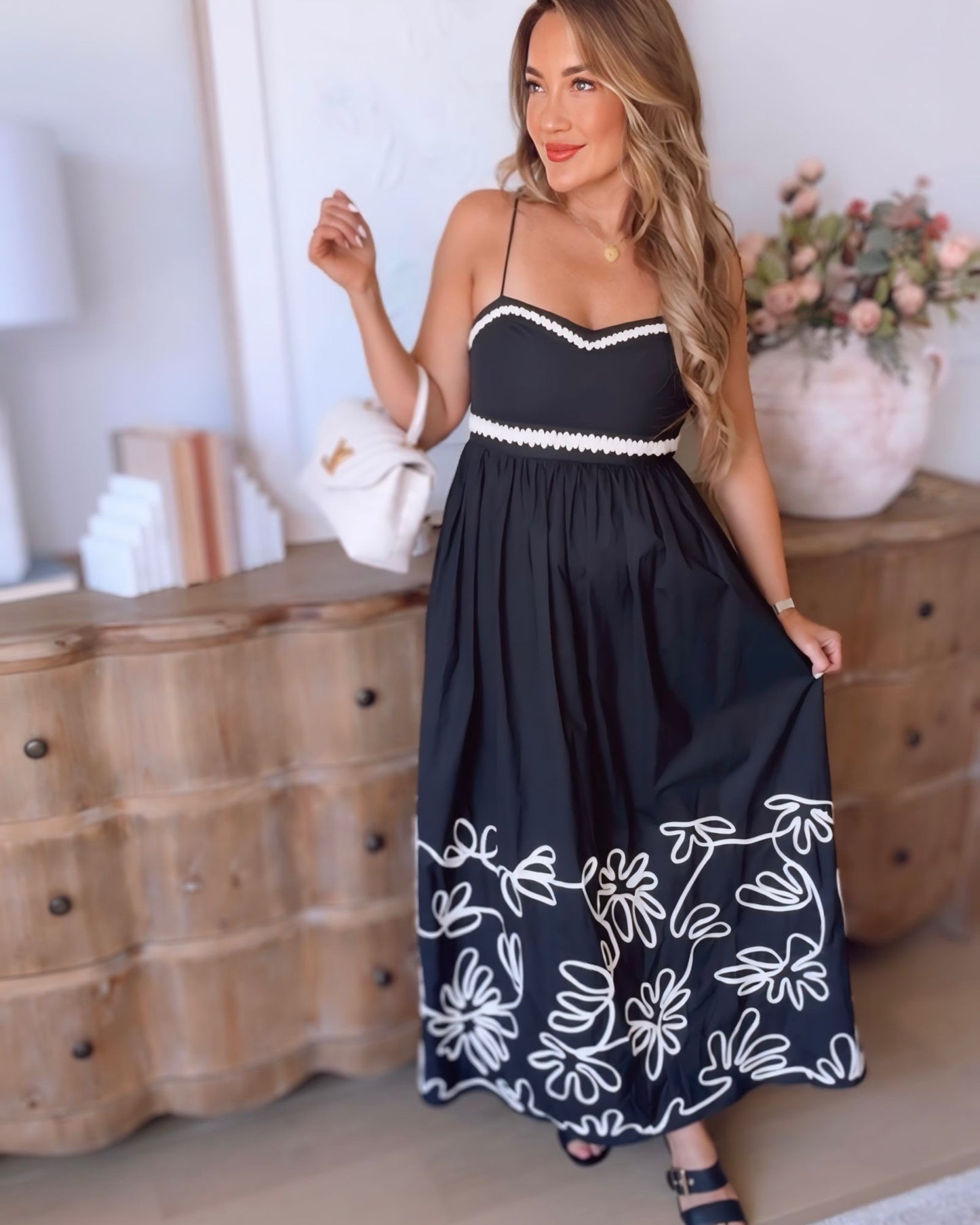 Victoria Detailed Maxi Dress