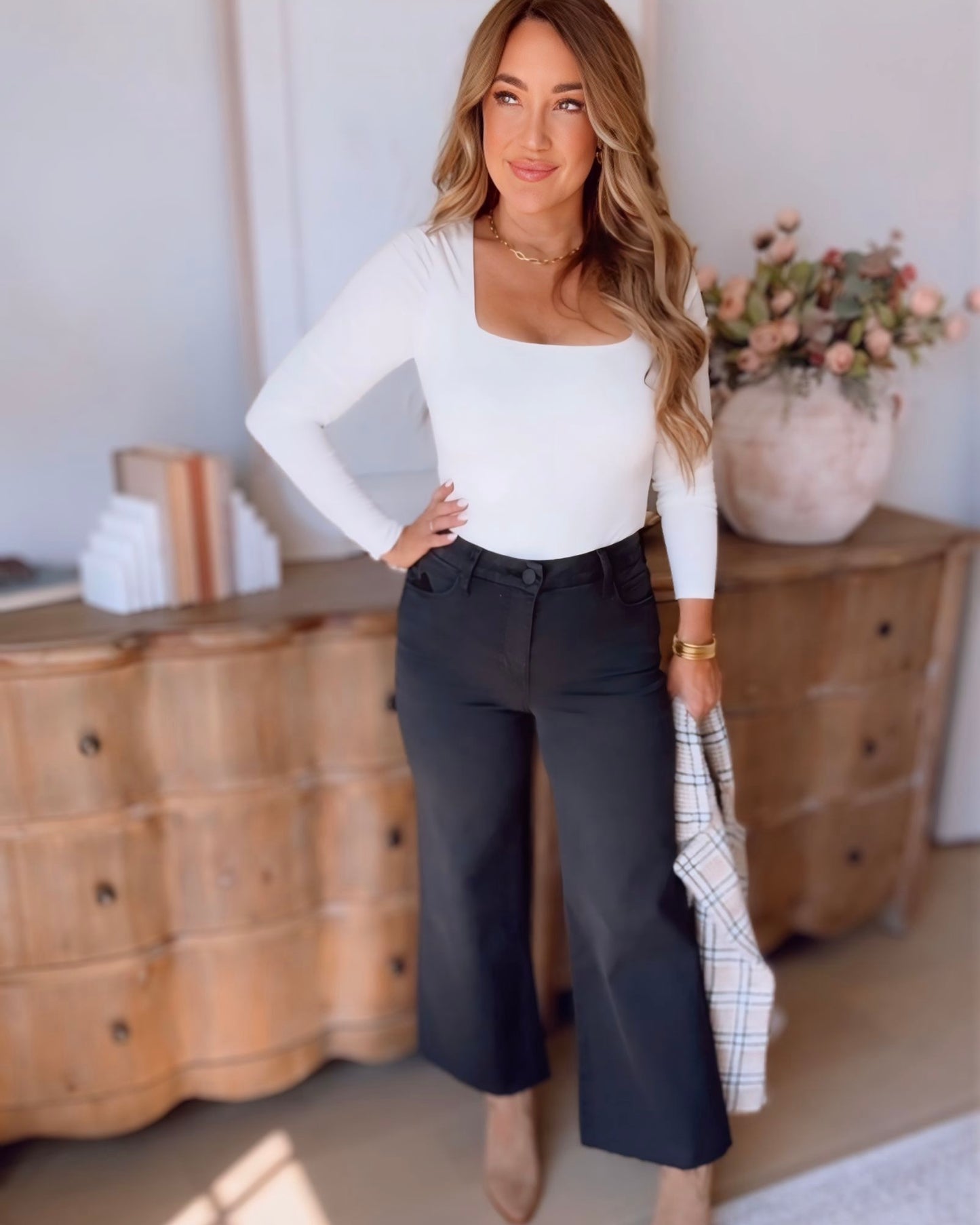 KUT- Meg High Rise Wide Leg- Black