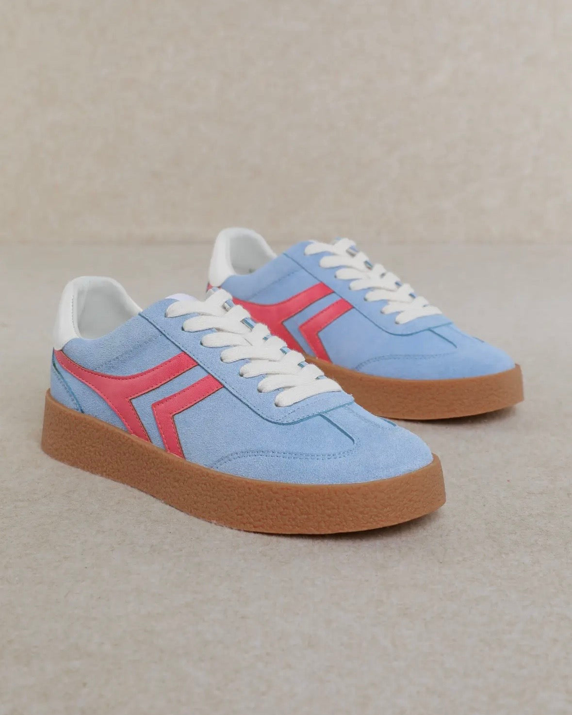 Ella Sneakers