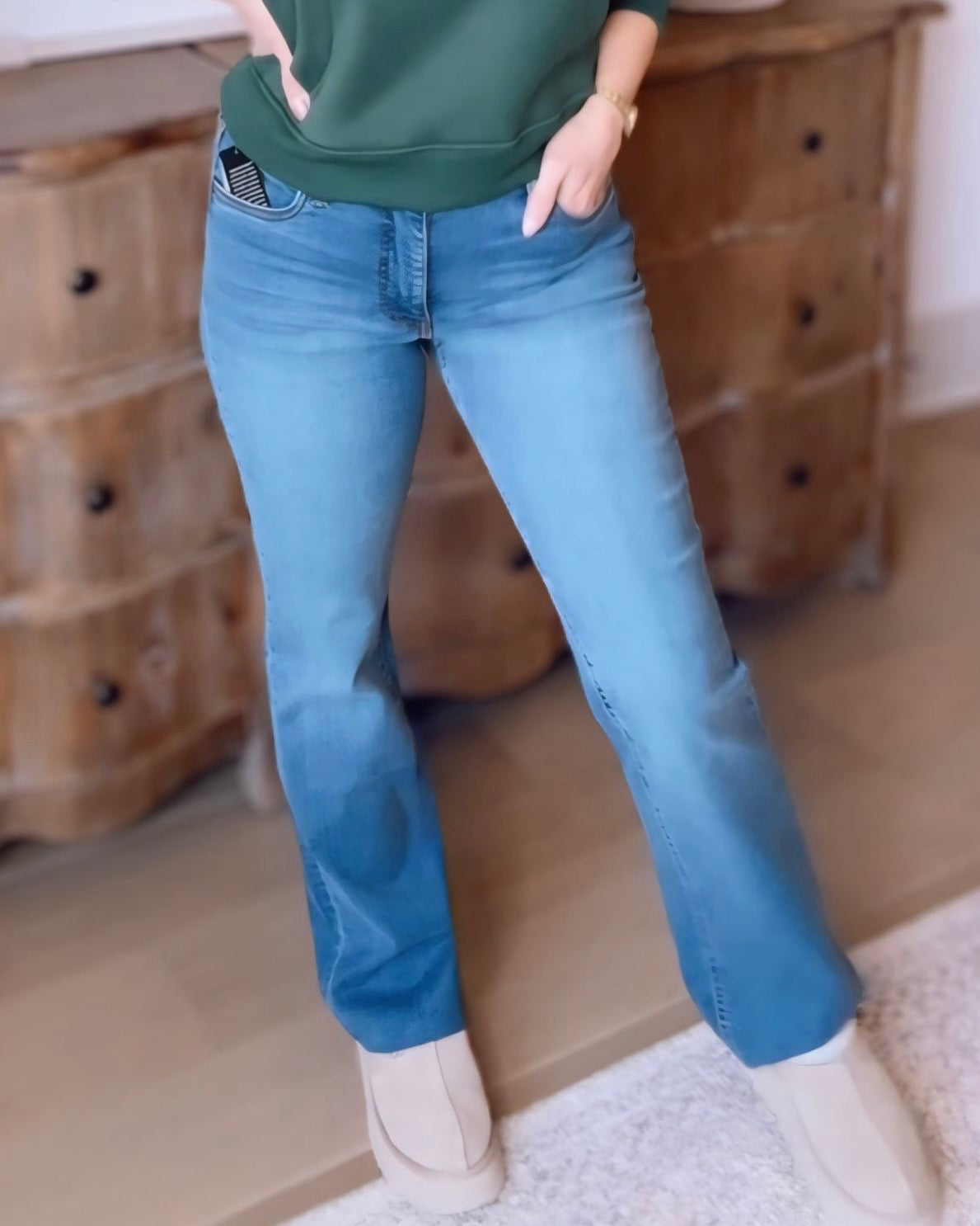 KUT- Kelly High Rise Flare- Dark