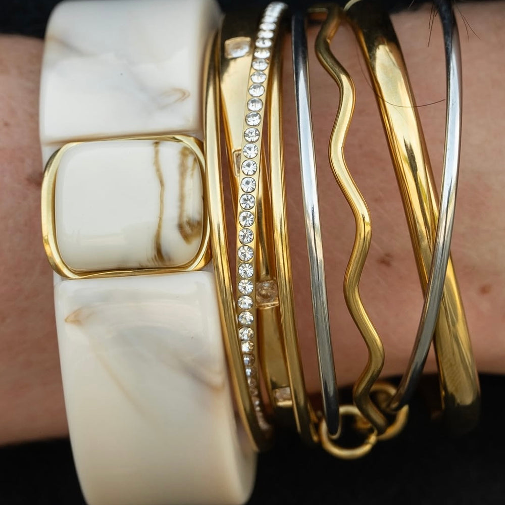 Devan Bangle Bracelet