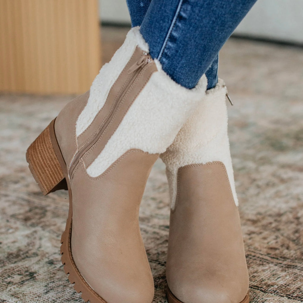 Jacki Sherpa Lined Boots