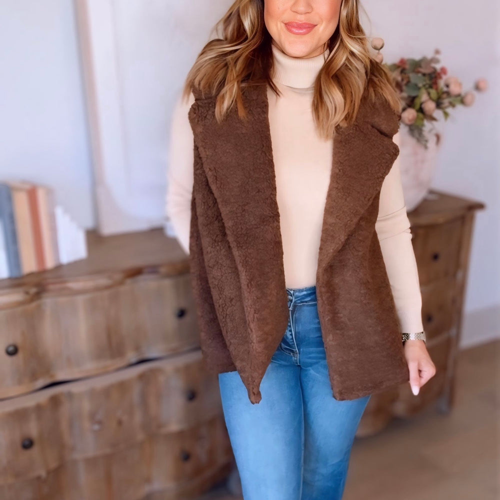 Leo Sherpa Vest