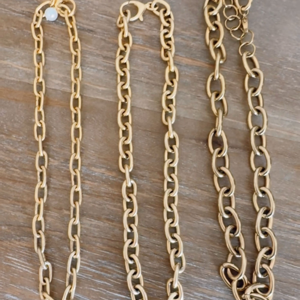 Angelia Link Chain Necklace w/ Pearl Accent