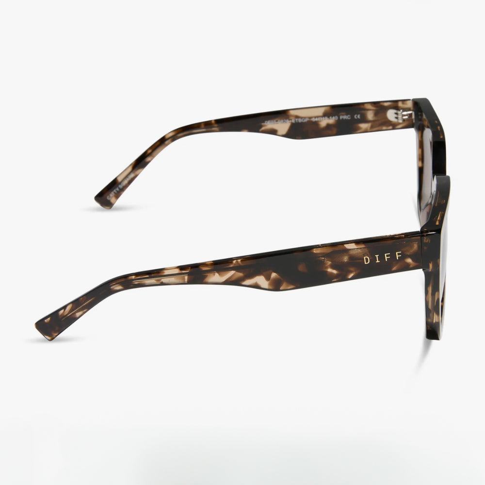 
                      
                        DIFF Eyewear- Amara Espresso Tortoise + Brown Gradient, Polarized
                      
                    